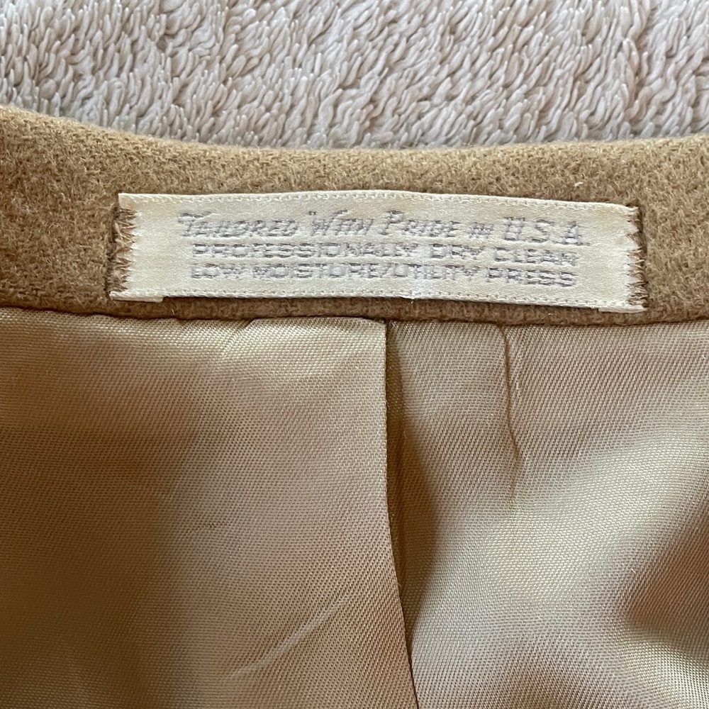 FLASH SALE! Elegant Tan Camel Hair Blazer - Picture 4 of 5